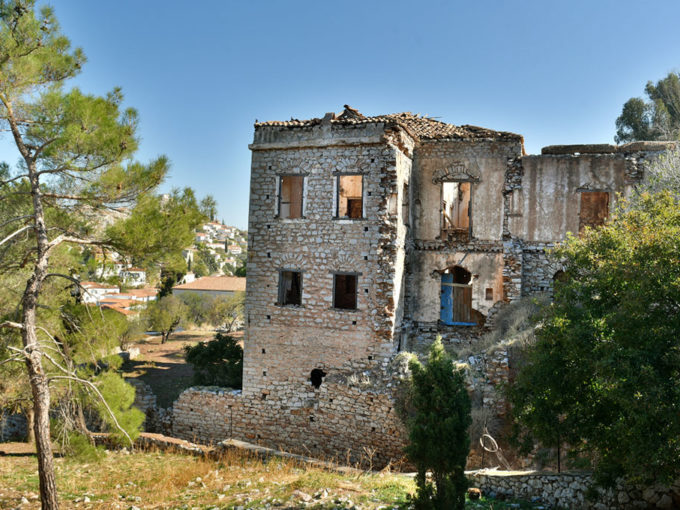 ARCHONTIKO RUIN