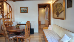 MANDRAKI HOUSE