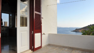 MANDRAKI HOUSE
