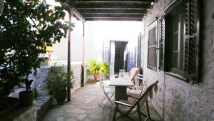 FERONIKI HOUSE