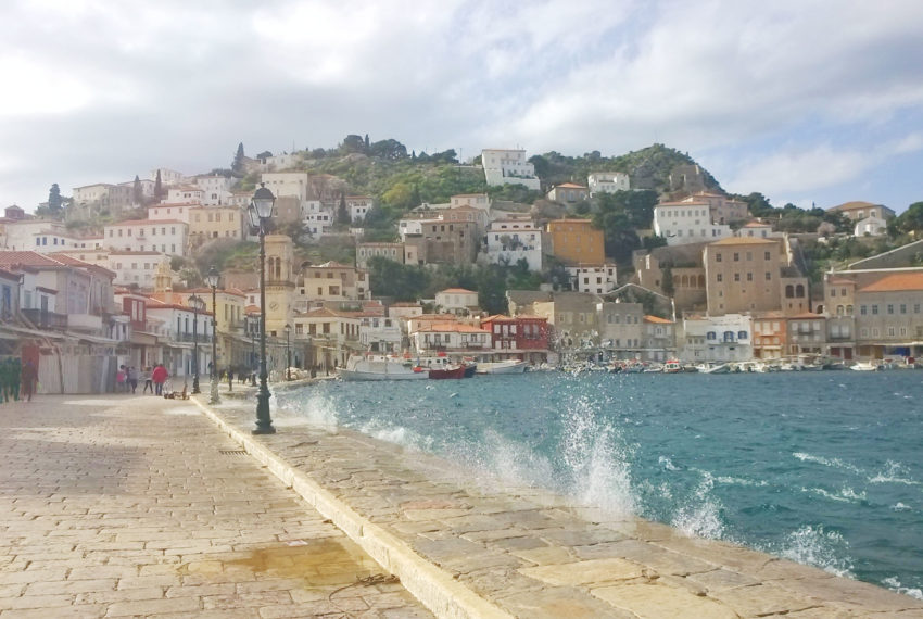 Hydra in winter