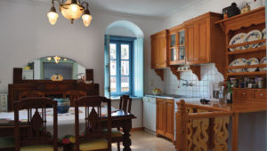 Kapon House