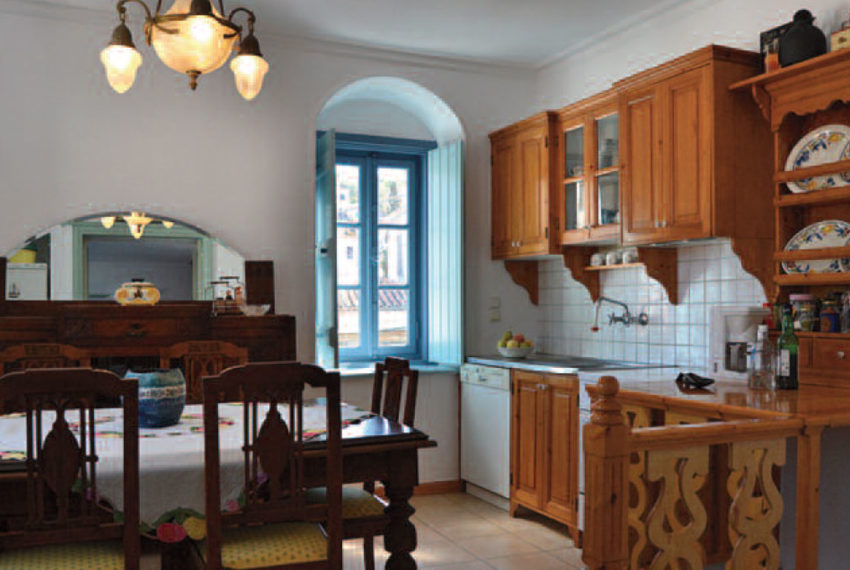 Kapon House