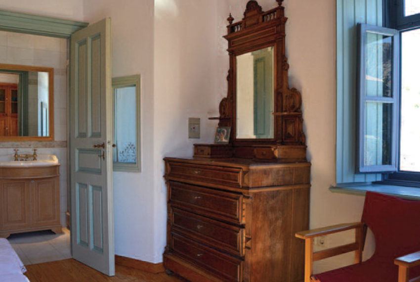 Kapon House