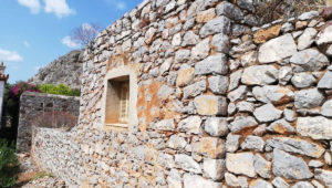 Plot of land, Hydra