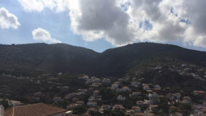 Plot of land, Hydra