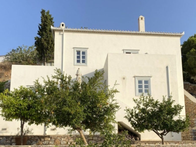KIAFA HOUSE WITH VIEWS