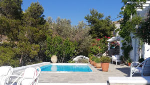 SUPERB PROPERTY WITH AMAZING VIEWS