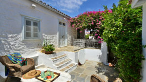 BOUGAINVILLIA COTTAGE
