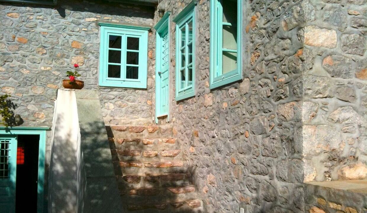 CharmingStoneHouseHydra (15)