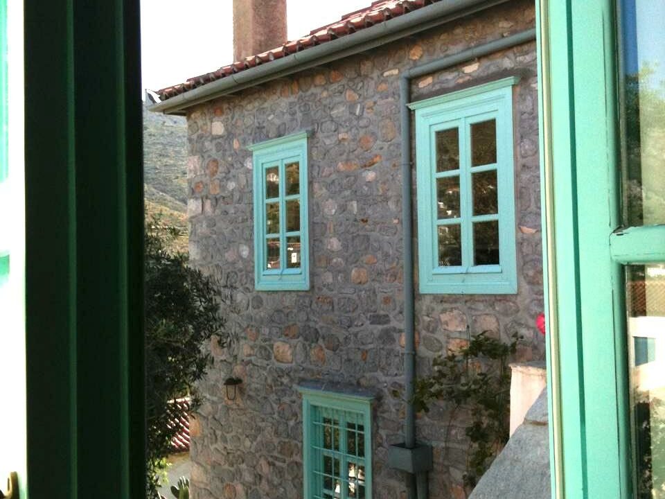 CharmingStoneHouseHydra (17)