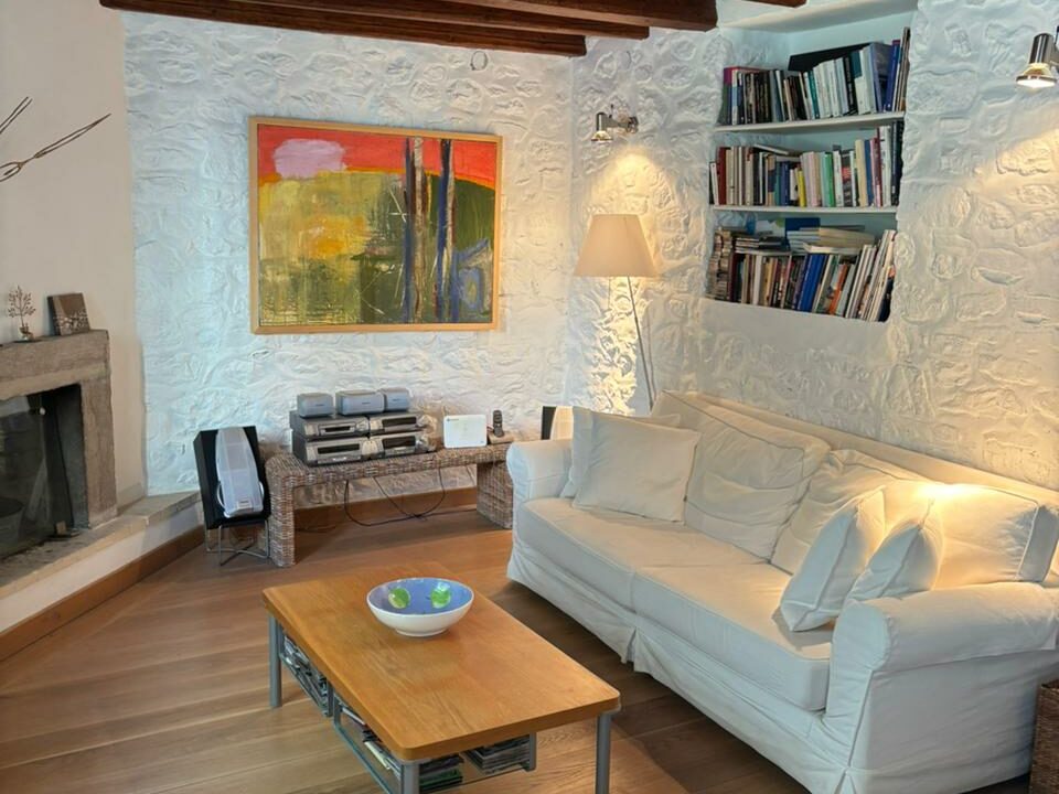 CharmingStoneHouseHydra (8)