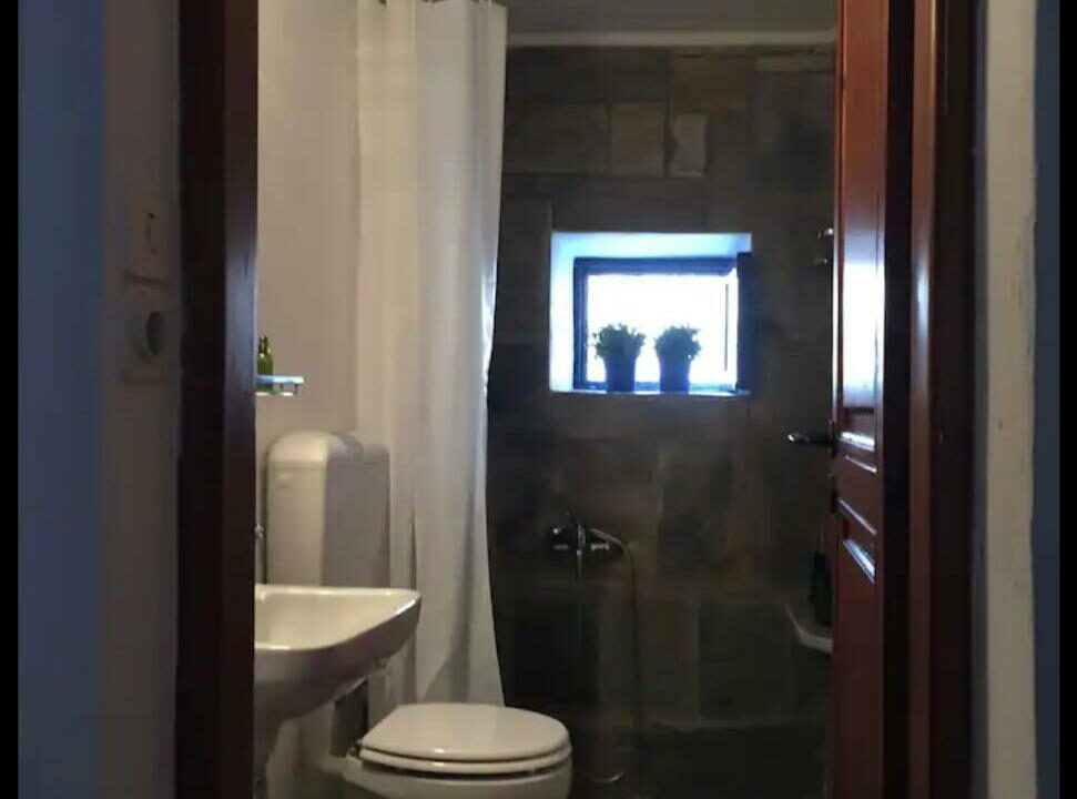 13101b0c-5198-4e45-adbf-edb71a0fbe8f