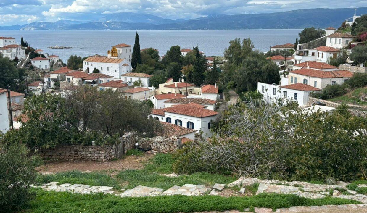 4d8156ef-ca76-40ad-b3c8-73184ac51428