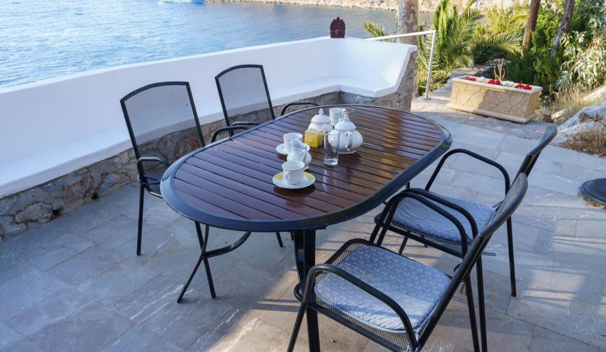 e57538eb-1d36-4f6a-a7f7-8d9df54019c6